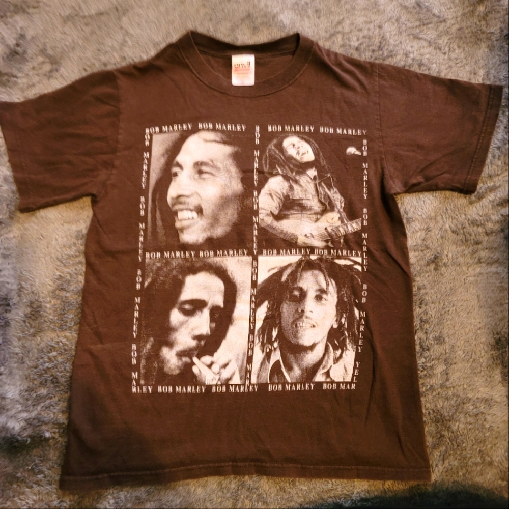 Bob Marley graphic tshirt